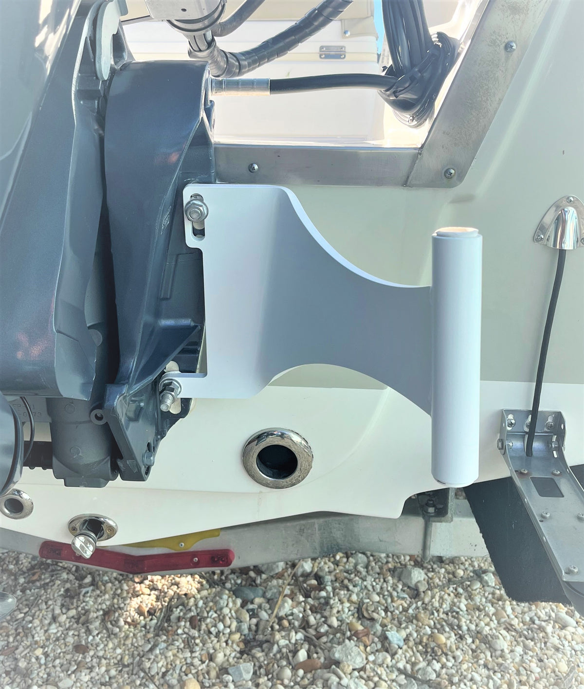 White Right/Starboard Side Motor Mount System with 7' White Pin X764