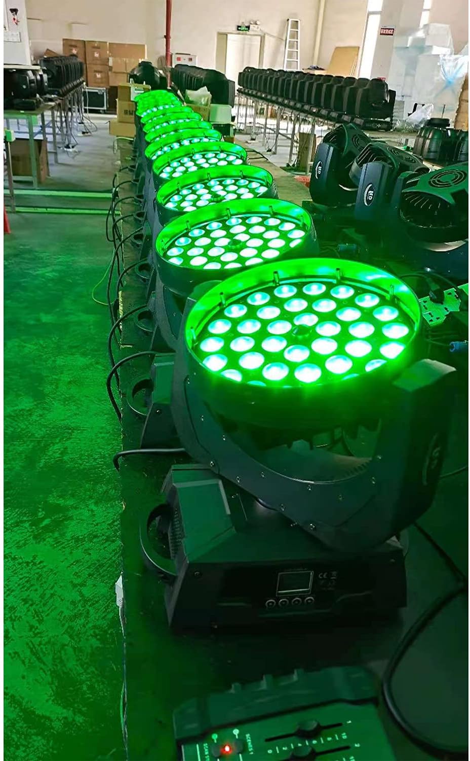 36x18W RGBWAUV 6 in 1 LED Zoom Moving Head Stage Wash Light B589495