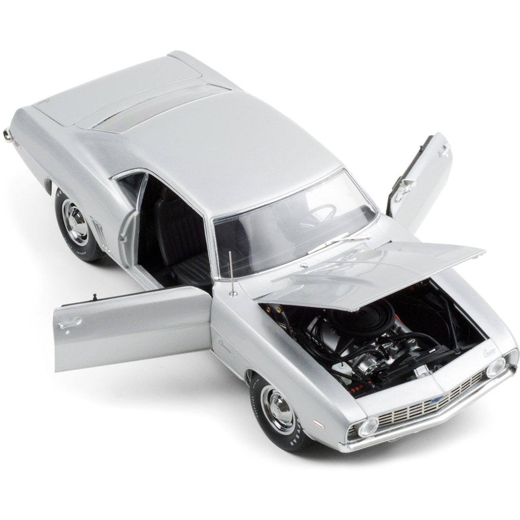 1969 Chevrolet Camaro ZL1 Coupe Silver 1/18 Diecast Model Car H14099
