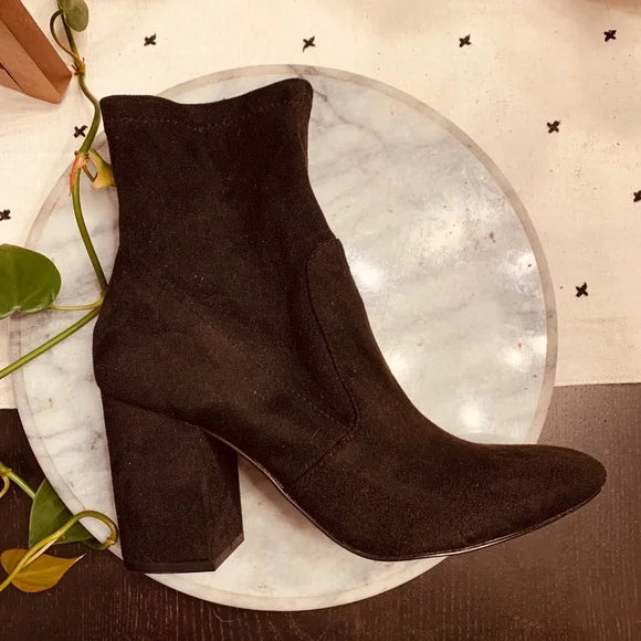 Black Suede Block Heeled Ankle Boots S426915