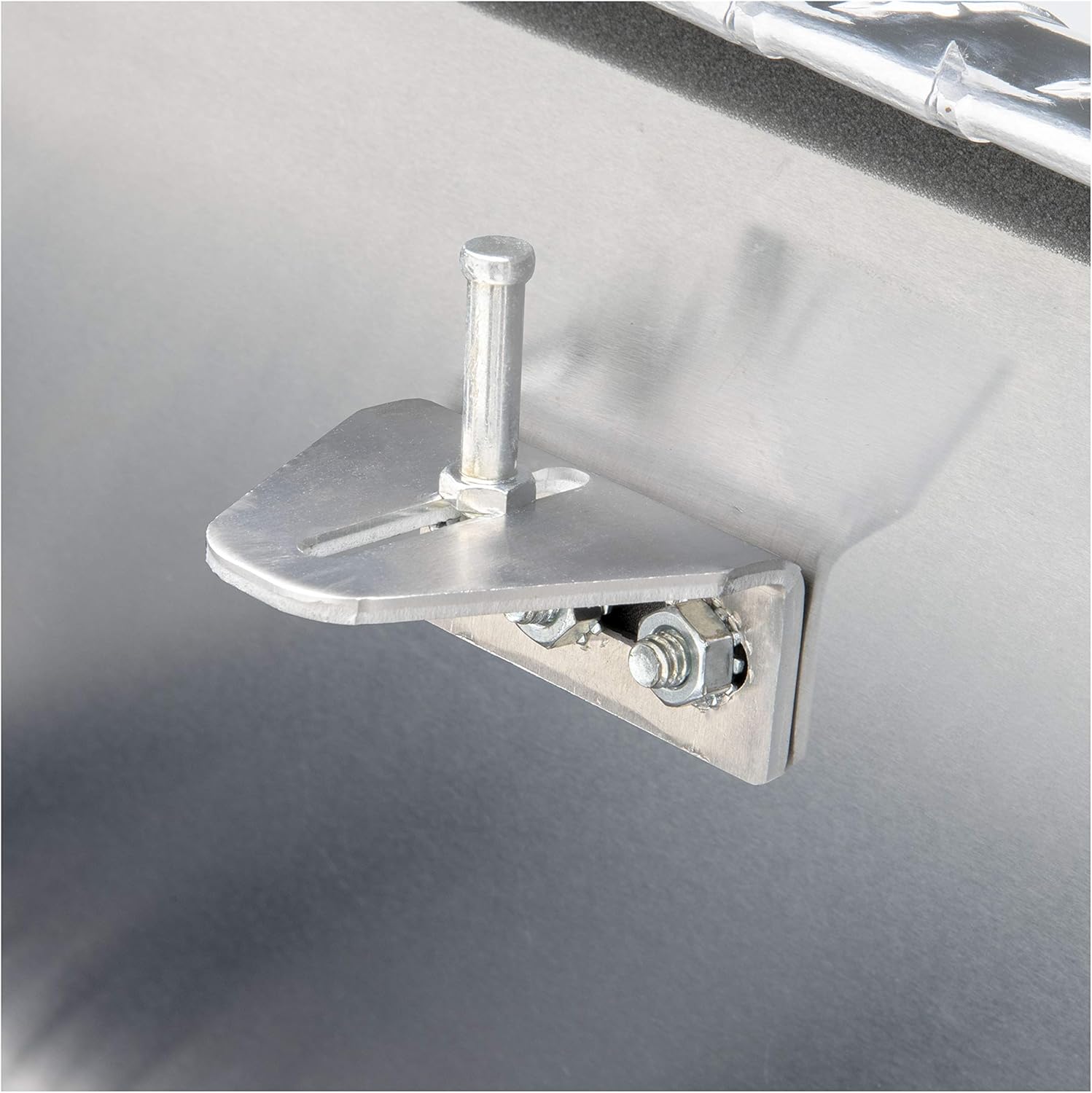 Single Lid Aluminum Toolbox with Insulated Lid I722915