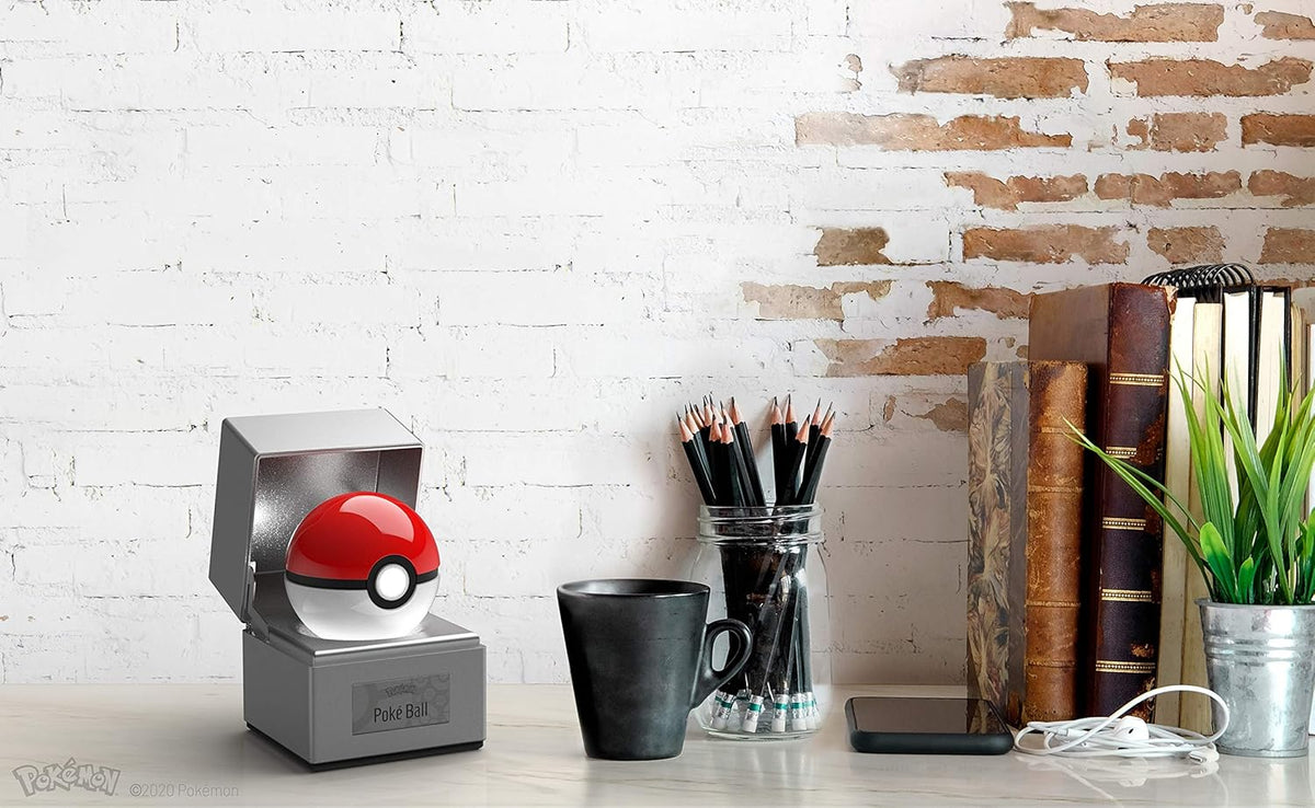 Poké Ball Replica M177698