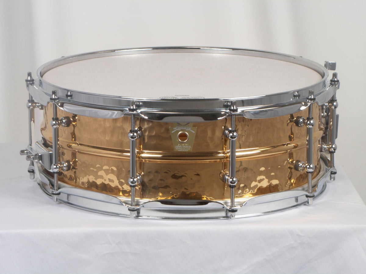 Hammered Bronze Snare with Tube Lugs V410707