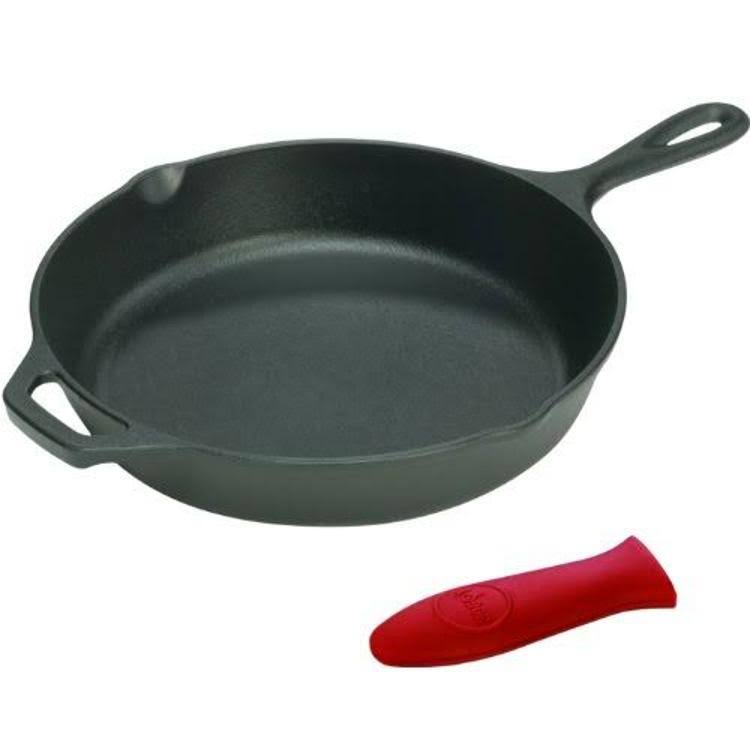 15 inch Cast Iron Skillet with Helper Handle and Silicone Handle Holder R331336