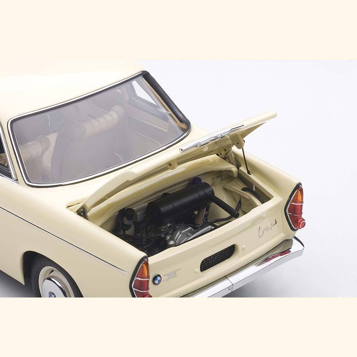 Cream 1/18 Diecast Car Model T292