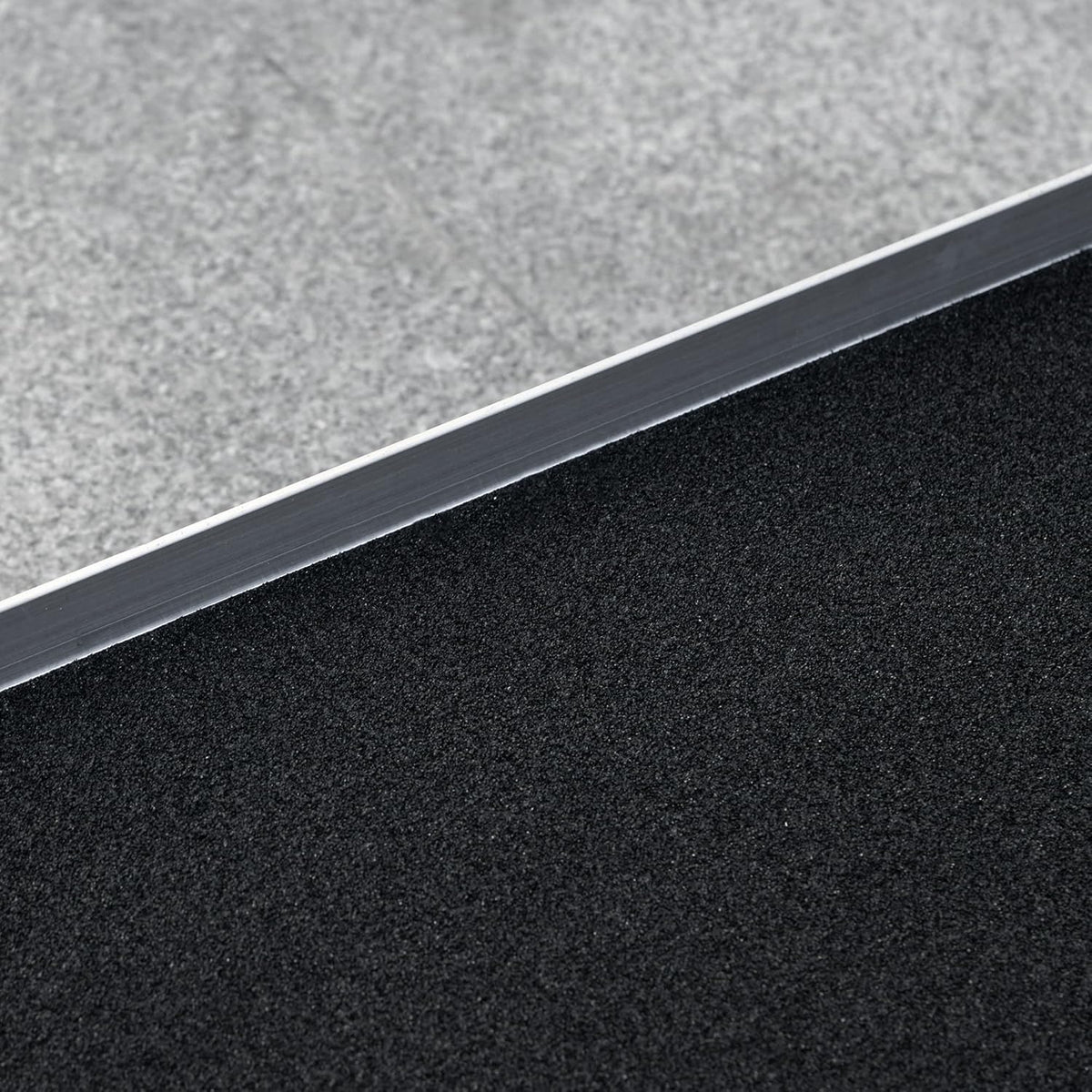 5' Portable Aluminum Wheelchair Ramp with Carrying Handle E24140