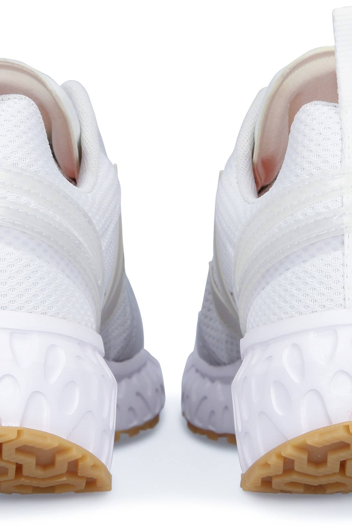 White Trainers Q11617
