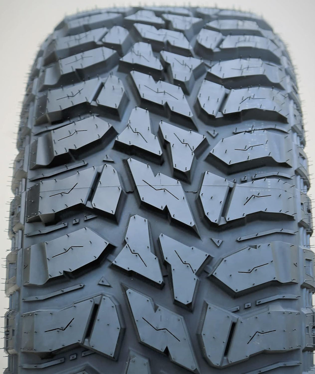 Mud Off-Road Light Truck Radial Tire 35X12.50R24LT 10-Ply BSW O40298