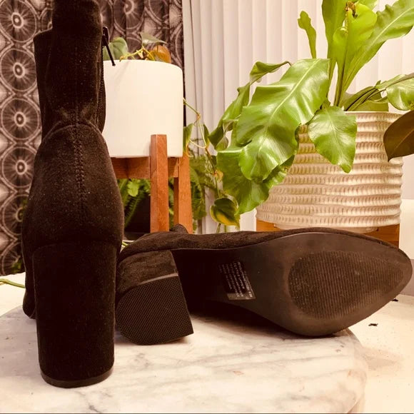 Black Suede Block Heeled Ankle Boots S426915